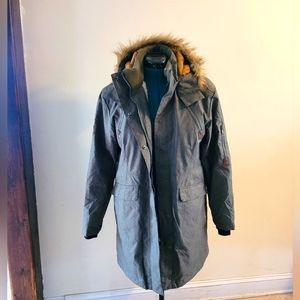 Lendgendary whitetails green jacket size large